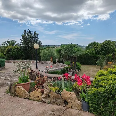 Residenza Carrabuffas - La Ginestra *