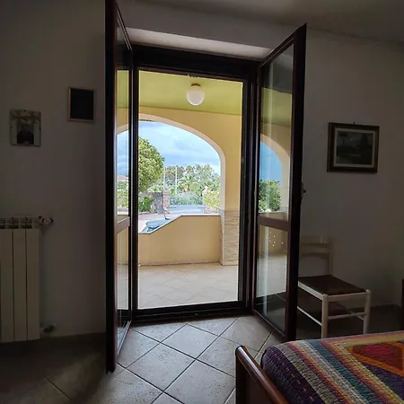 Residenza Carrabuffas - La Ginestra Hébergement de vacances *